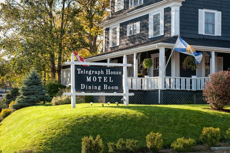 Telegraph House Motel 4*